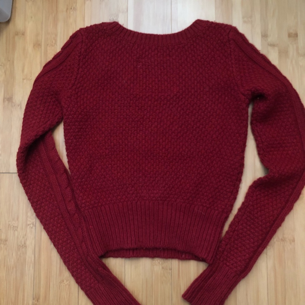 Red pullover sweater - Picture 3 of 4